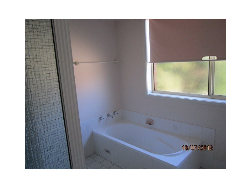 6B Acer Place, Worrigee NSW 2540