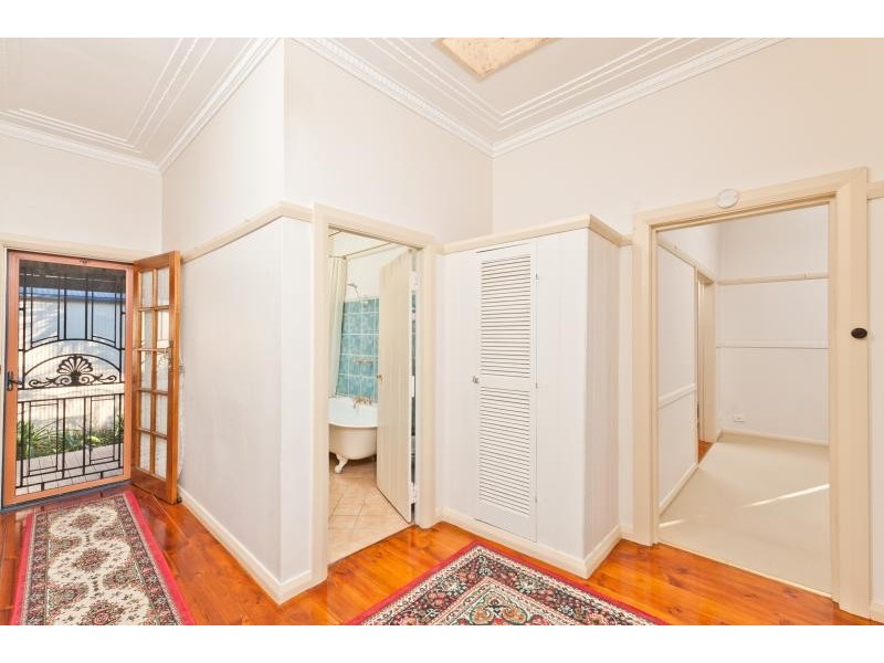 17 Cambewarra Road, Bomaderry NSW 2541