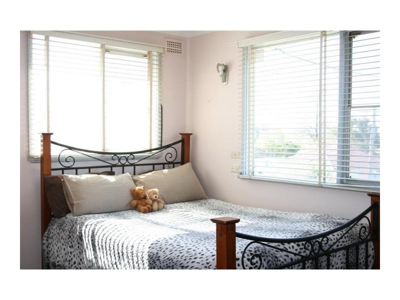 1 & 2/63 Wallace Street, Nowra NSW 2541