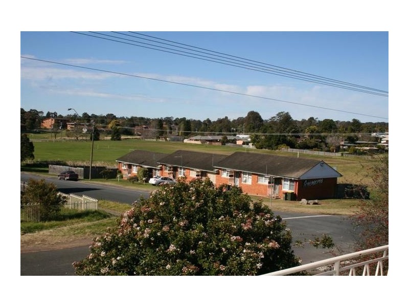 1 & 2/63 Wallace Street, Nowra NSW 2541