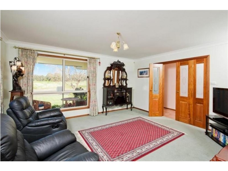 51 Lyrebird Drive, Nowra NSW 2541