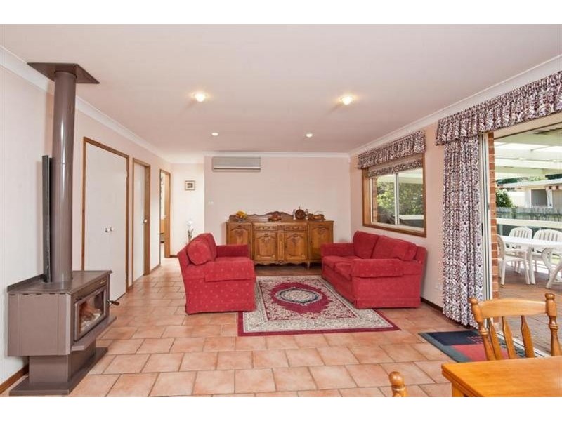 51 Lyrebird Drive, Nowra NSW 2541