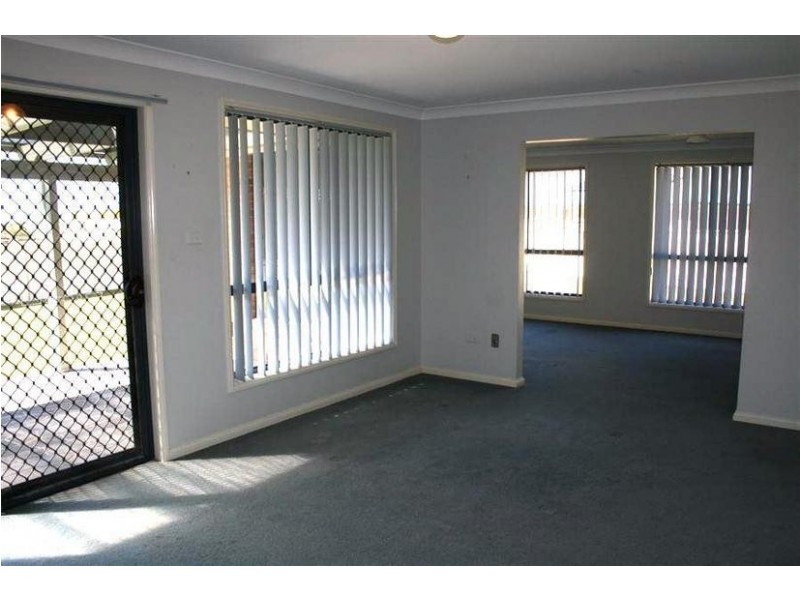 5 McTernan Place, Worrigee NSW 2540