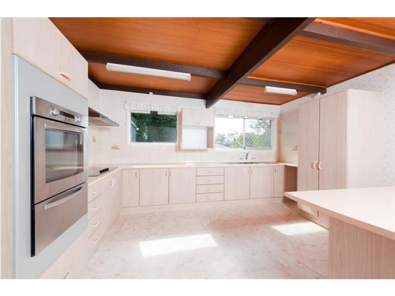 5 Page Avenue, North Nowra NSW 2541