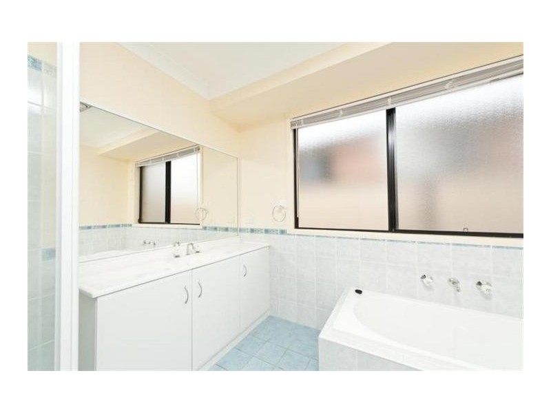 18 River Oak Road, Worrigee NSW 2540