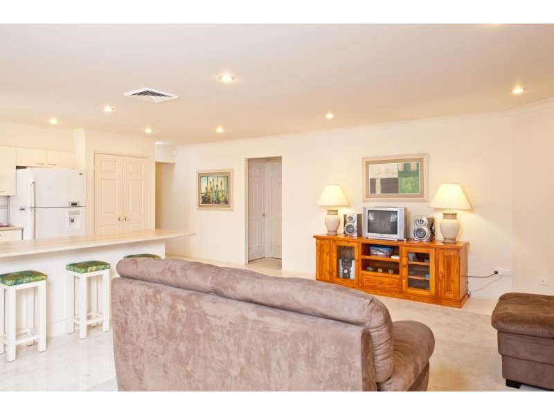 7 Burradoo Crescent, Nowra NSW 2541