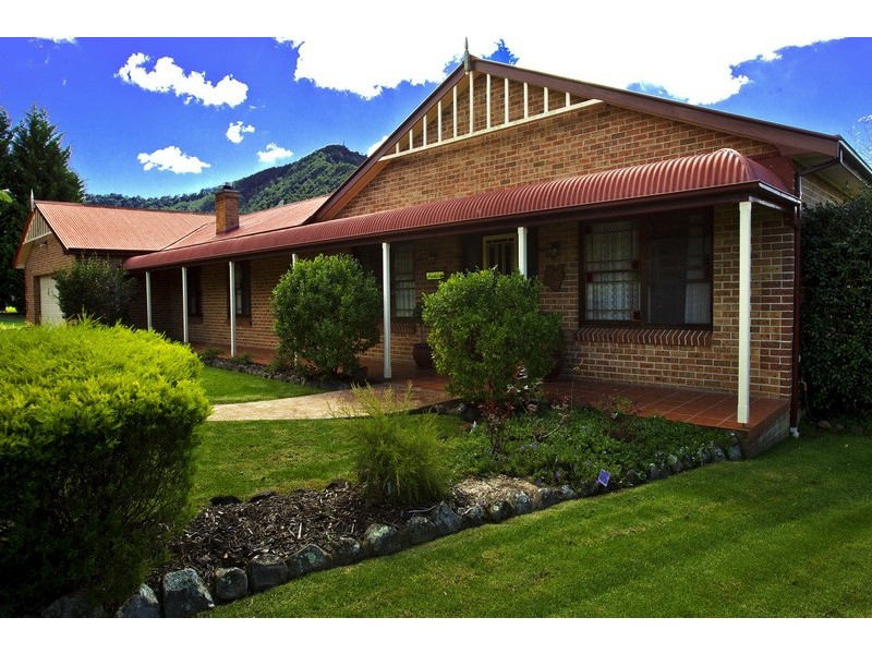 25 Kongoola Avenue, Cambewarra NSW 2540