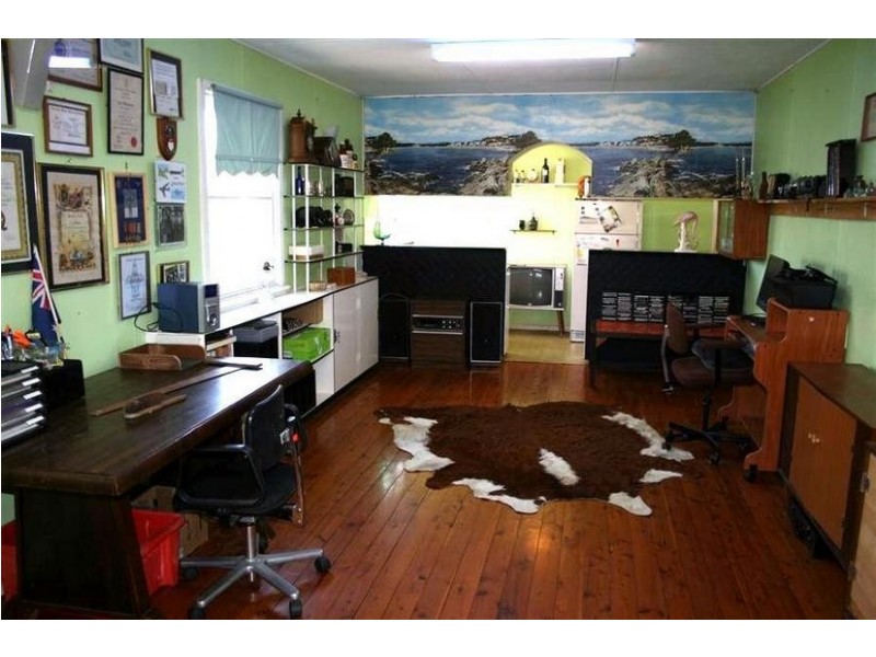 8 Shepherd Street, Nowra NSW 2541