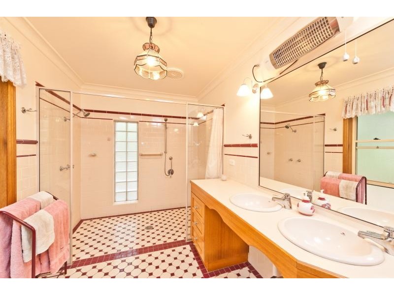 17 Gypsy Point Road, Bangalee NSW 2541