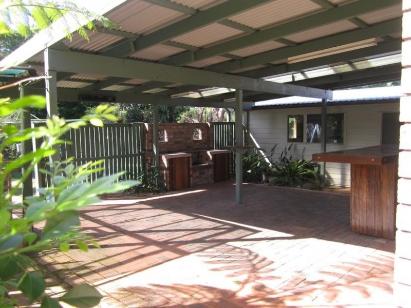 21 Yeovil Drive, Bomaderry NSW 2541