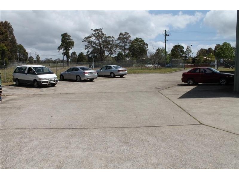 2 Norfolk Avenue, Nowra NSW 2541