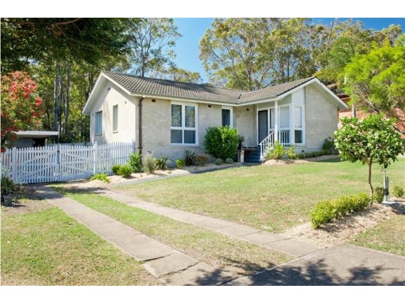 19 Taranna Crescent, Nowra NSW 2541