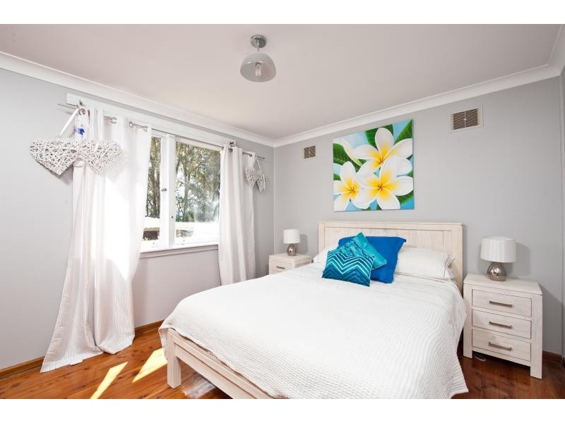 19 Taranna Crescent, Nowra NSW 2541