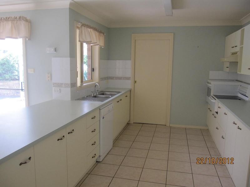 17 Lucas Street, North Nowra NSW 2541