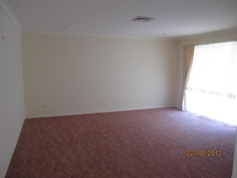 17 Lucas Street, North Nowra NSW 2541