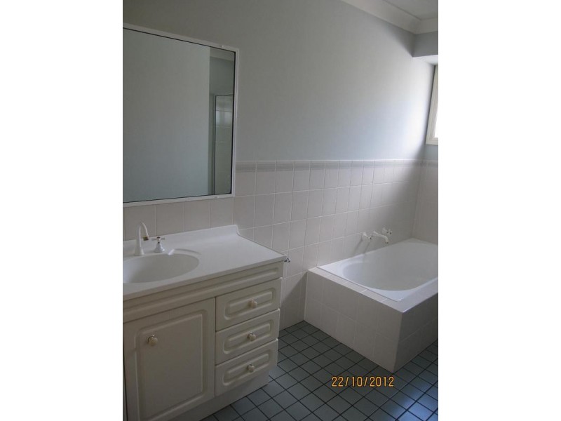 17 Lucas Street, North Nowra NSW 2541