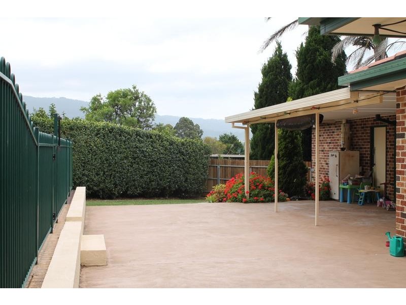 103 Lyndhurst Drive, Bomaderry NSW 2541