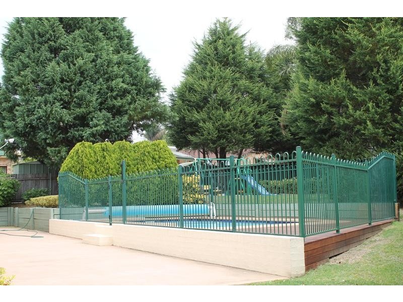 103 Lyndhurst Drive, Bomaderry NSW 2541