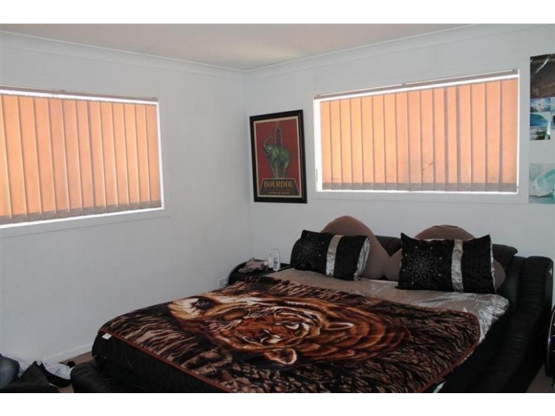 20 Birriley Street, Bomaderry NSW 2541