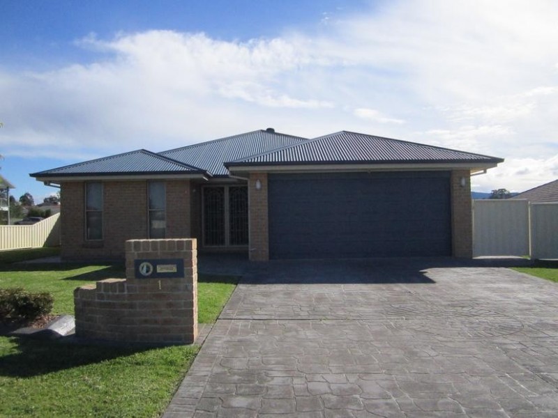 1 Stanbury Place, Worrigee NSW 2540
