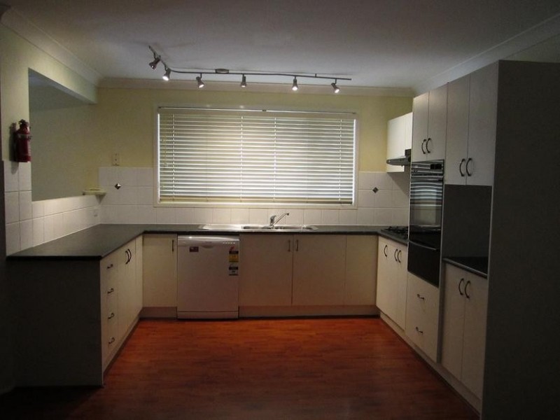1 Stanbury Place, Worrigee NSW 2540