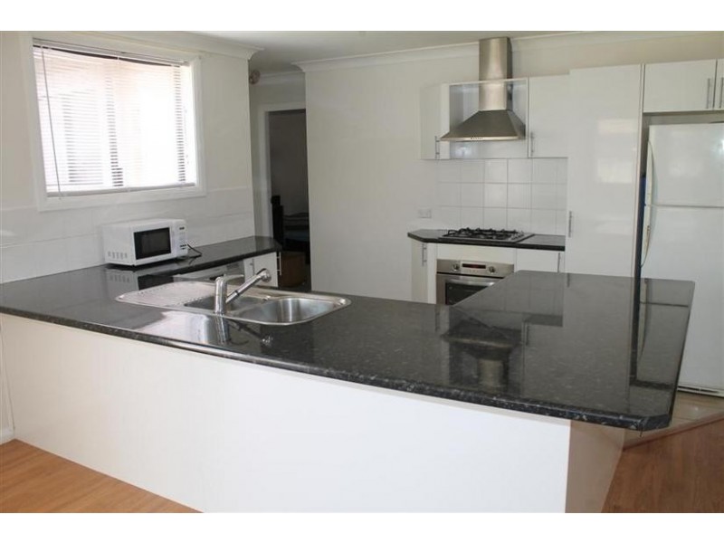 1 Neptune Place, Worrigee NSW 2540