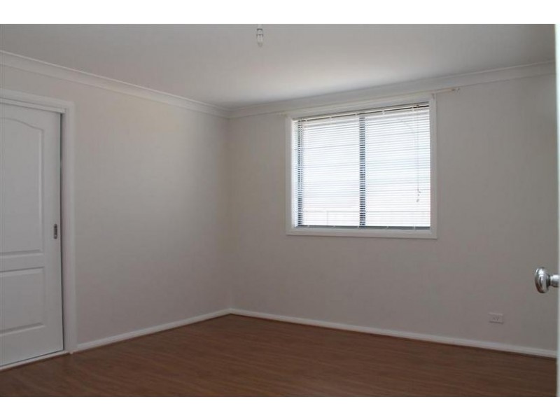 1 Neptune Place, Worrigee NSW 2540