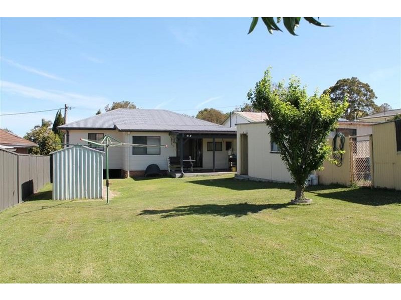 3 Mulgen Crescent, Bomaderry NSW 2541