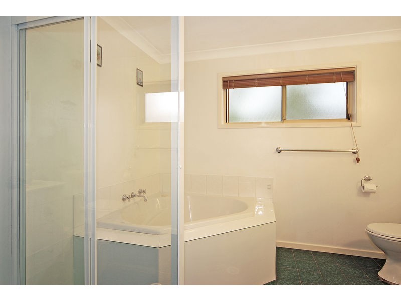9 Chebec Close, Bomaderry NSW 2541