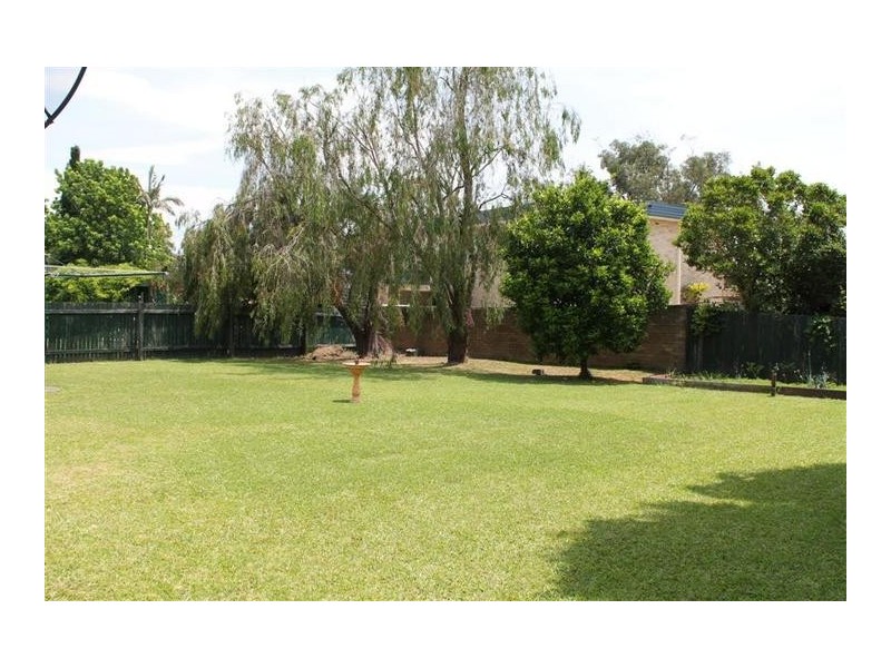 13 Elia Avenue, Nowra NSW 2541