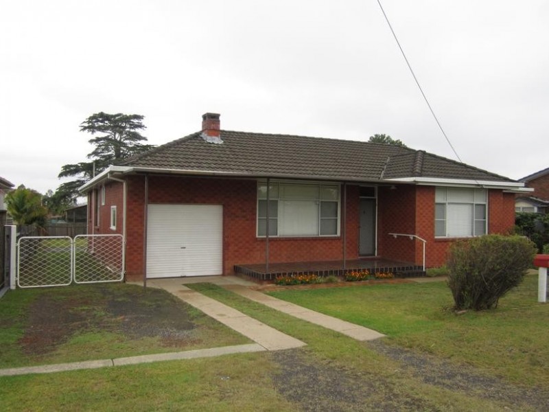 30 Tanang Street, Bomaderry NSW 2541