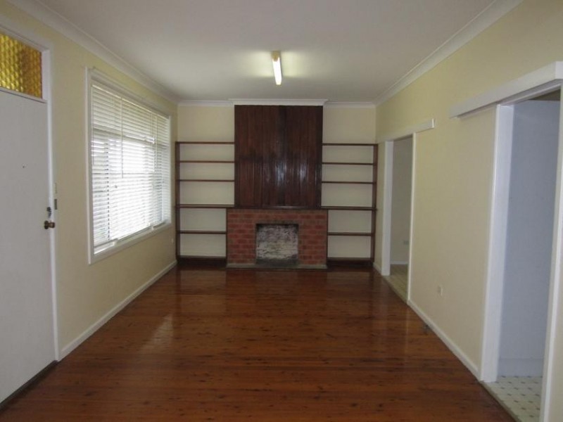 30 Tanang Street, Bomaderry NSW 2541