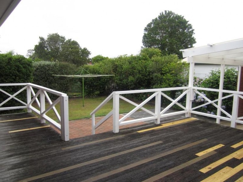 30 Tanang Street, Bomaderry NSW 2541