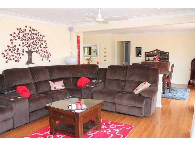 23 Castle Glen, North Nowra NSW 2541