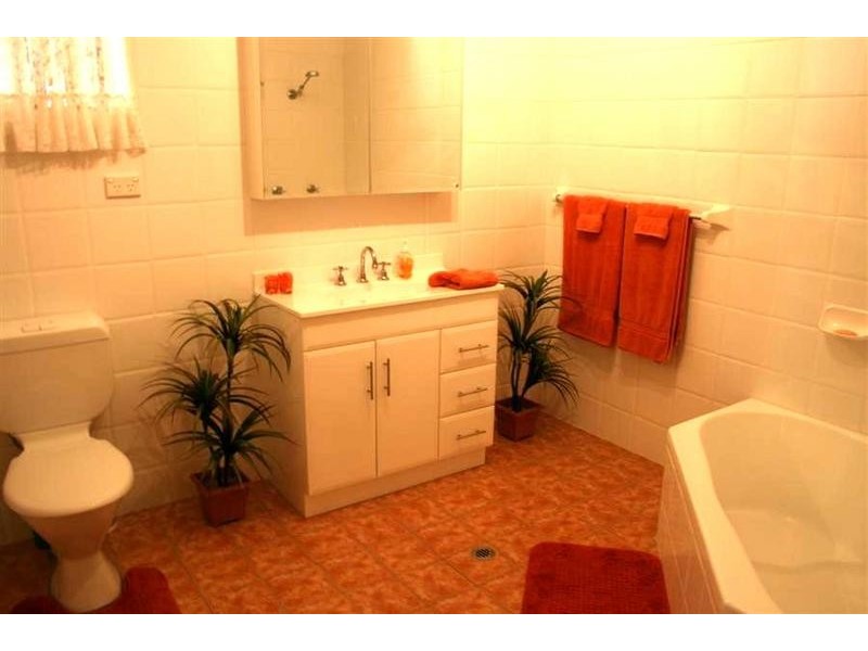 23 Castle Glen, North Nowra NSW 2541