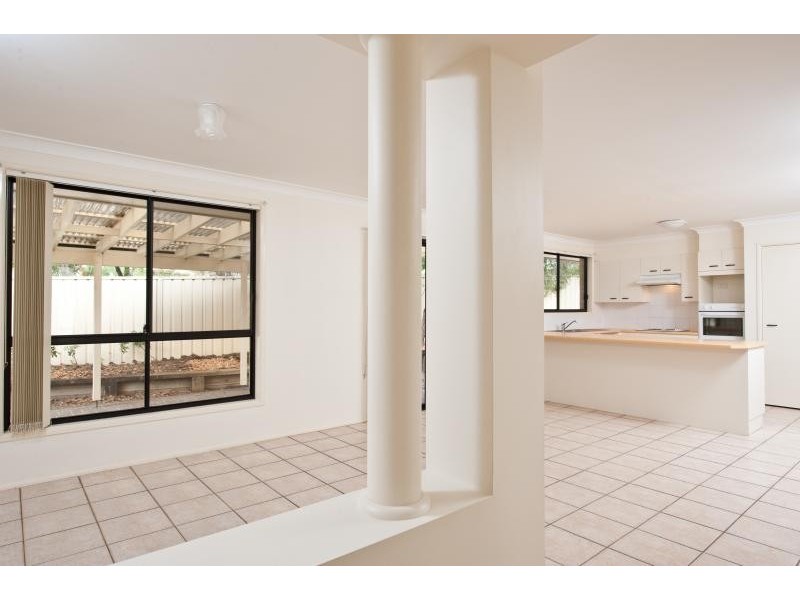 6 Wisteria Place, Bomaderry NSW 2541