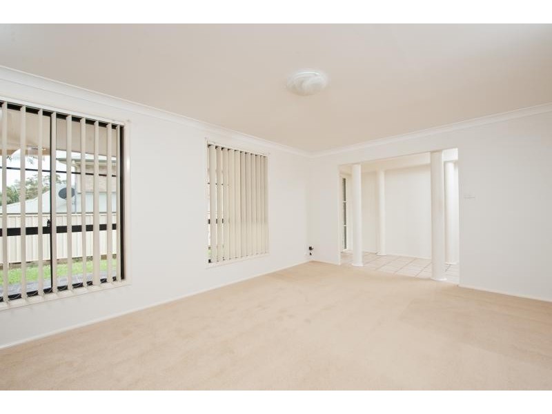 6 Wisteria Place, Bomaderry NSW 2541