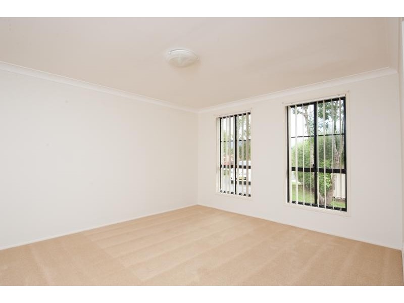 6 Wisteria Place, Bomaderry NSW 2541