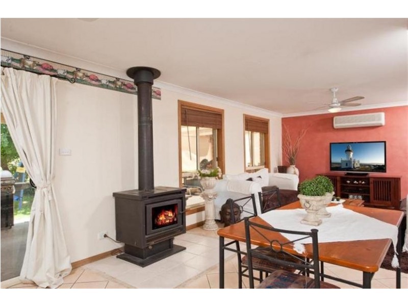 13 Dalton Place, Wandandian NSW 2540