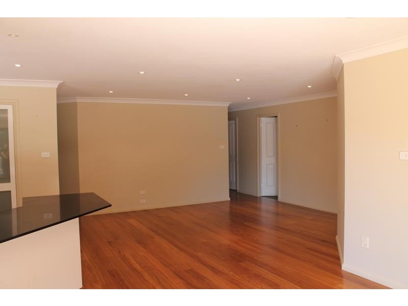 103 Lyndhurst Drive, Bomaderry NSW 2541