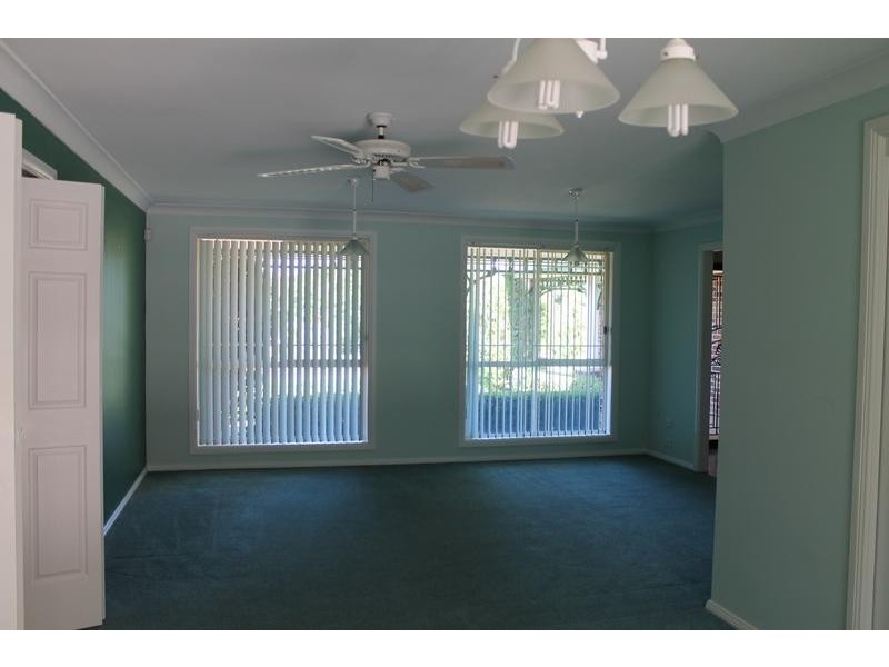 103 Lyndhurst Drive, Bomaderry NSW 2541