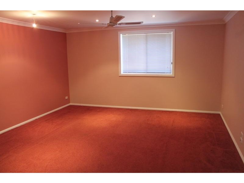 103 Lyndhurst Drive, Bomaderry NSW 2541