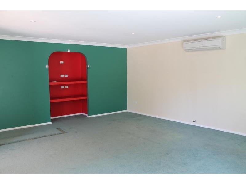 103 Lyndhurst Drive, Bomaderry NSW 2541