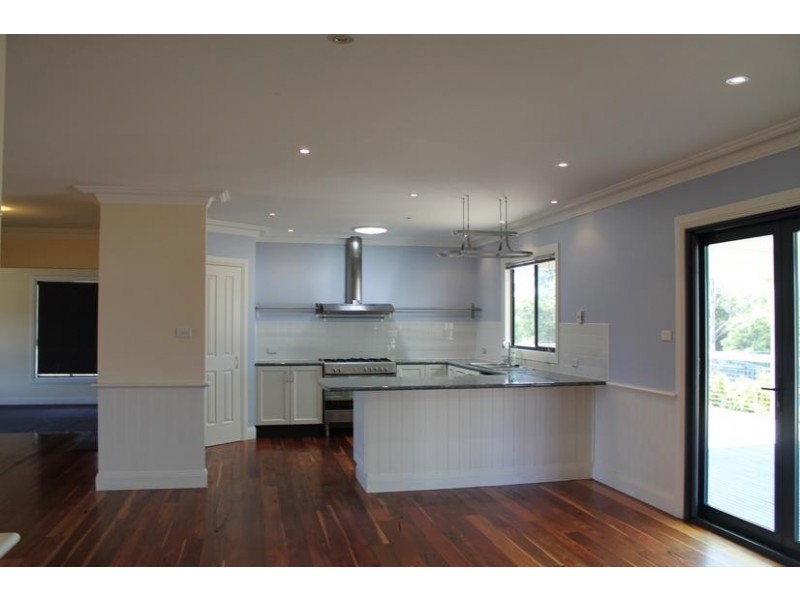 41 Glenoak Way, Nowra Hill NSW 2540