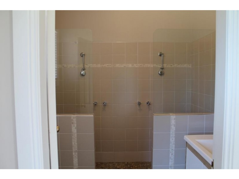 41 Glenoak Way, Nowra Hill NSW 2540