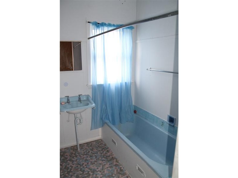 145 East Street, Nowra NSW 2541