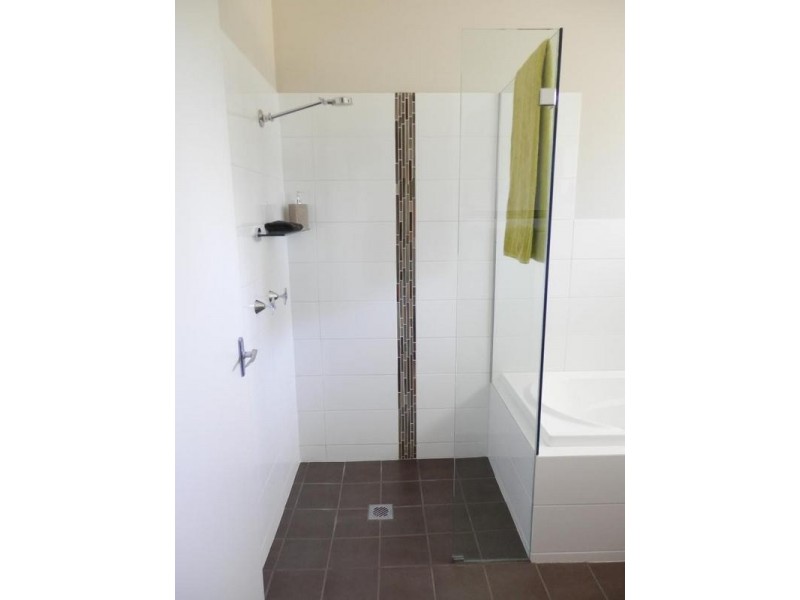31 Tarawal Street, Bomaderry NSW 2541