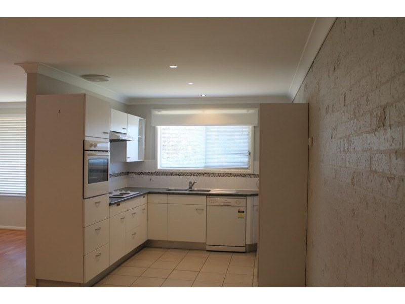 1/5 Jaycee Avenue, Nowra NSW 2541