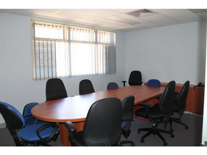 112A Albatross Road, Nowra NSW 2541