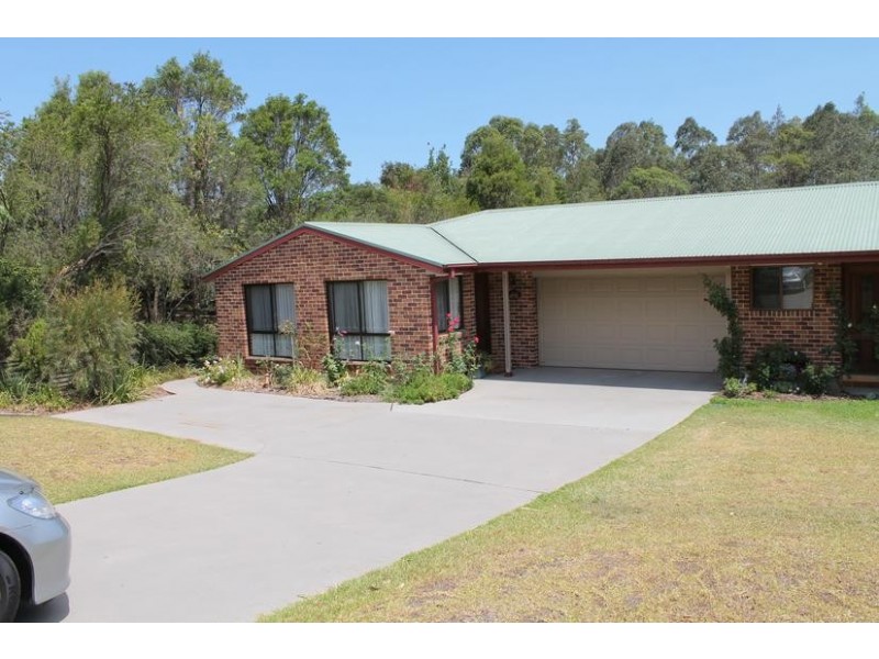 5A Theodore Place, Bomaderry NSW 2541